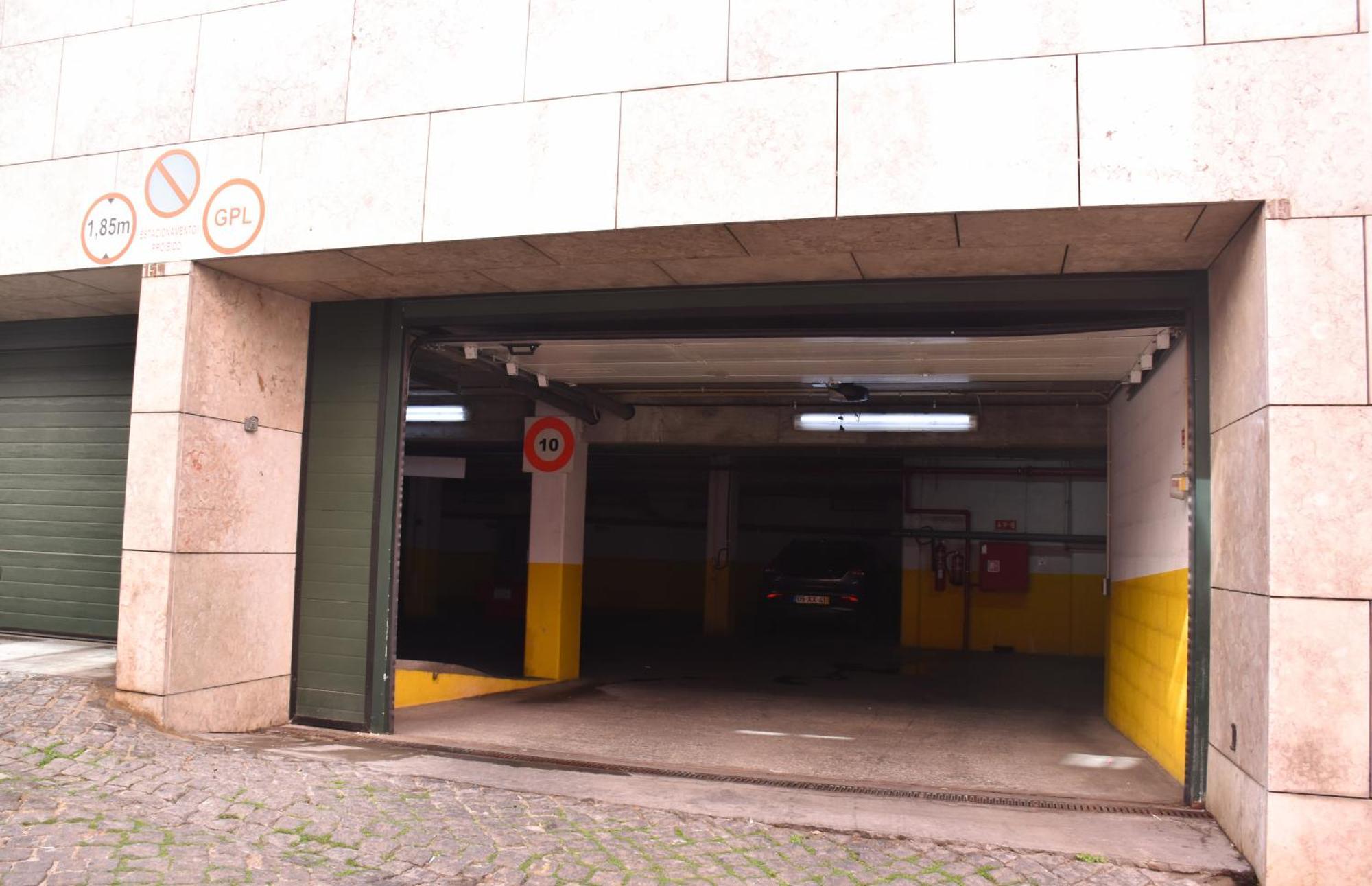 S. Bento Studio W/ Garage Lisboa Екстериор снимка